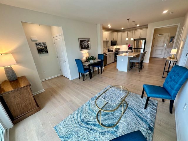 3405 Peters Farm Way 3405, Westborough, MA 01581
