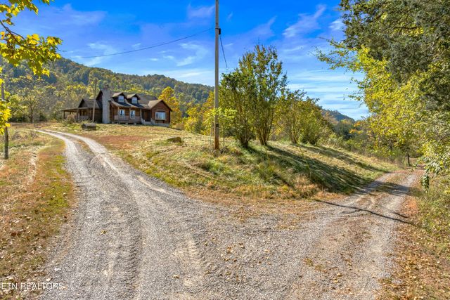 210 Robert Smith Lane, Tazewell, TN 37879