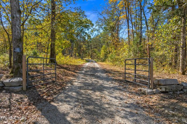 210 Robert Smith Lane, Tazewell, TN 37879