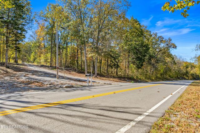 210 Robert Smith Lane, Tazewell, TN 37879