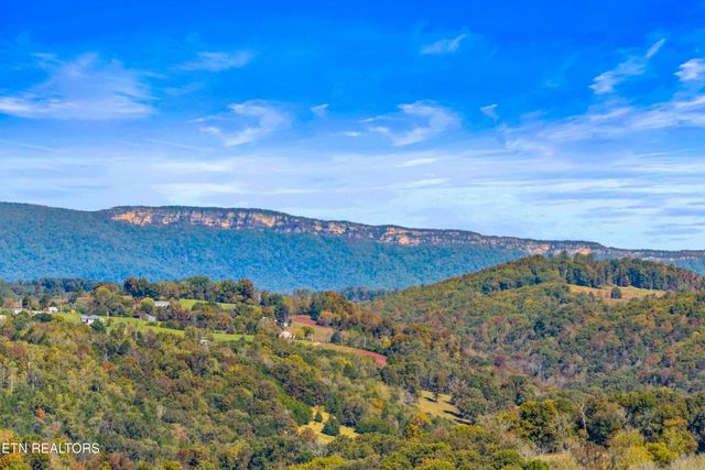 210 Robert Smith Lane, Tazewell, TN 37879