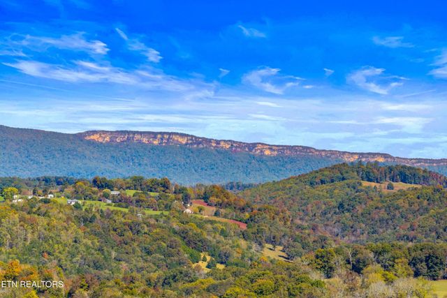 210 Robert Smith Lane, Tazewell, TN 37879