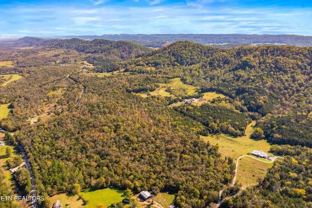 210 Robert Smith Lane, Tazewell, TN 37879