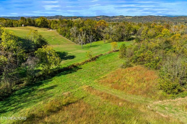 210 Robert Smith Lane, Tazewell, TN 37879