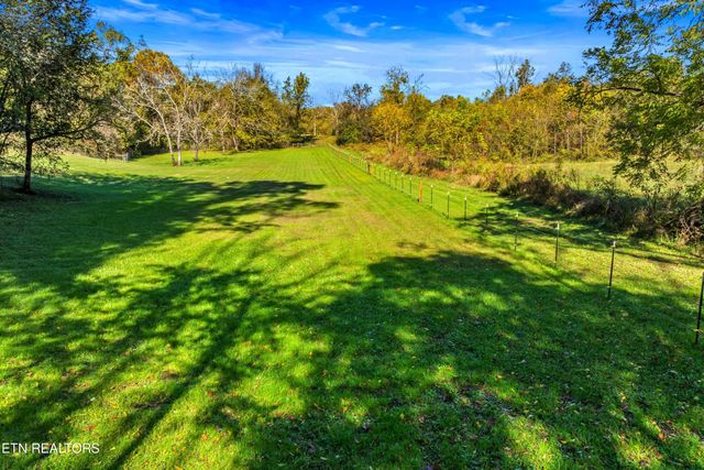 210 Robert Smith Lane, Tazewell, TN 37879