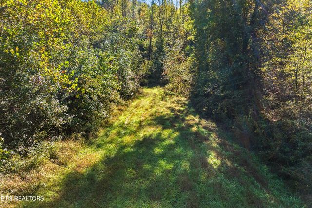 210 Robert Smith Lane, Tazewell, TN 37879