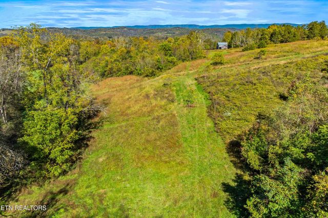 210 Robert Smith Lane, Tazewell, TN 37879