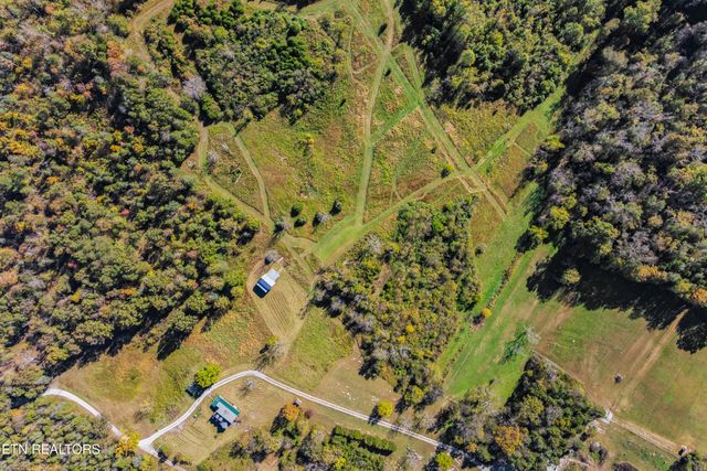 210 Robert Smith Lane, Tazewell, TN 37879