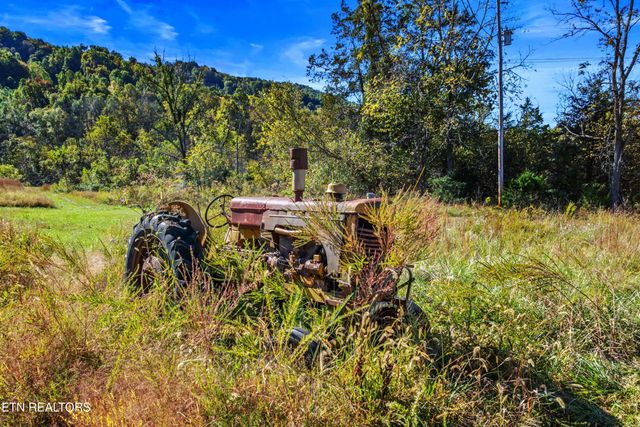 210 Robert Smith Lane, Tazewell, TN 37879