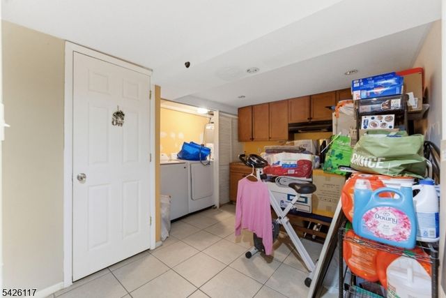 270 Westervelt Pl, Lodi Boro, NJ 07644