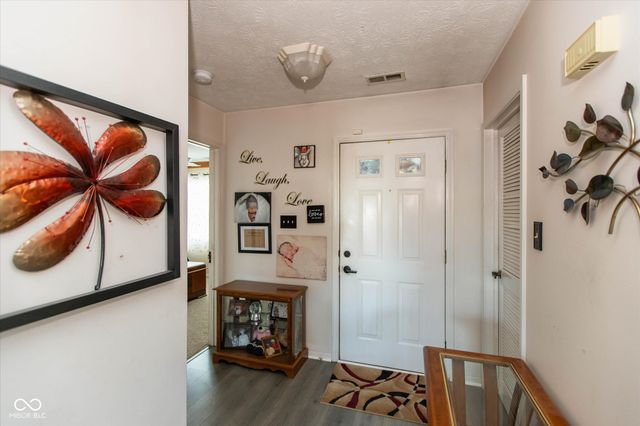 6324 Muirfield Way, Indianapolis, IN 46237