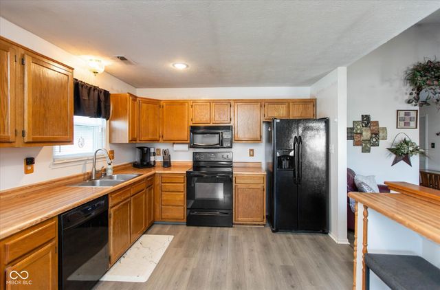 6324 Muirfield Way, Indianapolis, IN 46237