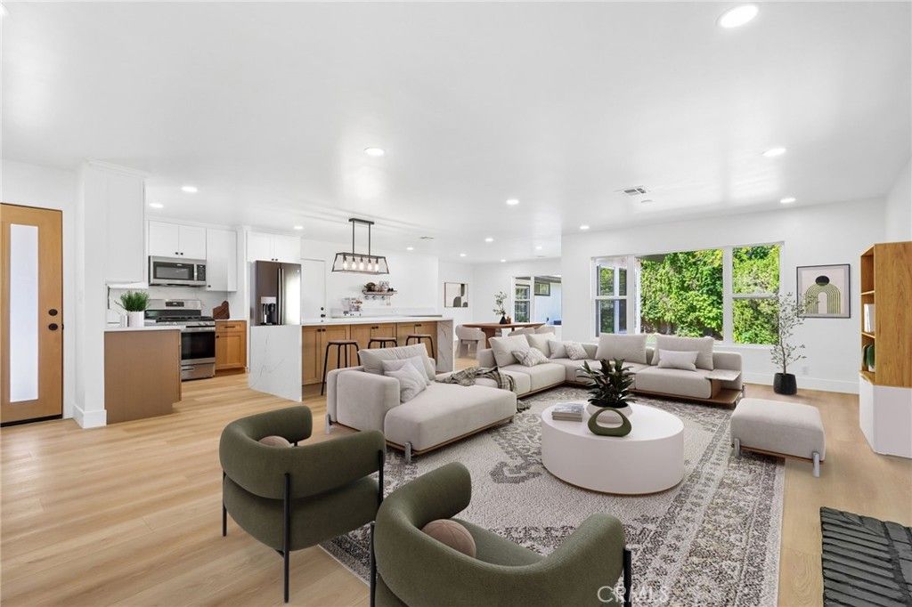 10007 Debra Ave, Granada Hills, CA 91343 — exterior