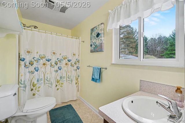 10060 N Linden Road, Clio, MI 48420