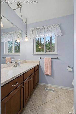10060 N Linden Road, Clio, MI 48420