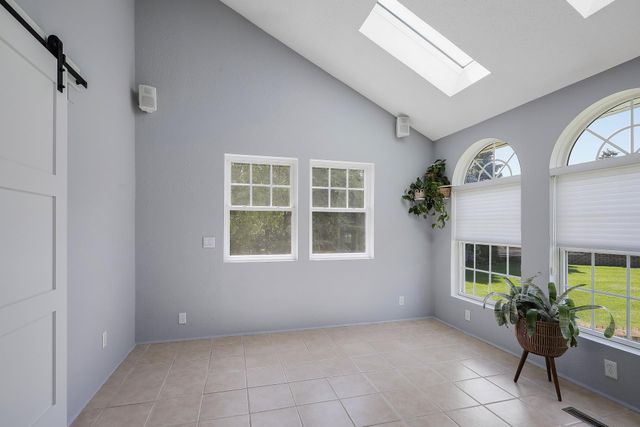 1448 Surrey Alcove, Woodbury, MN 55125