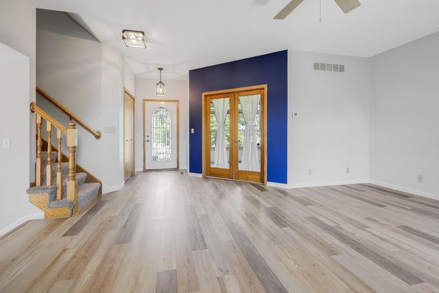 1448 Surrey Alcove, Woodbury, MN 55125