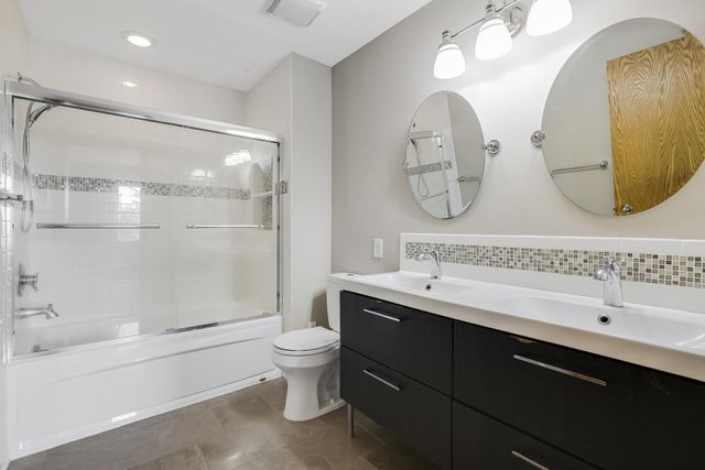 1448 Surrey Alcove, Woodbury, MN 55125