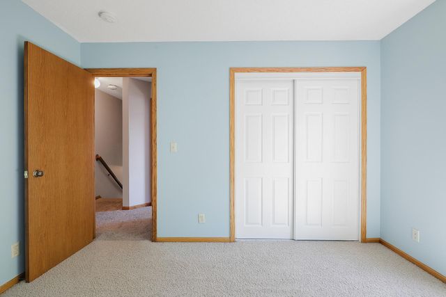1448 Surrey Alcove, Woodbury, MN 55125