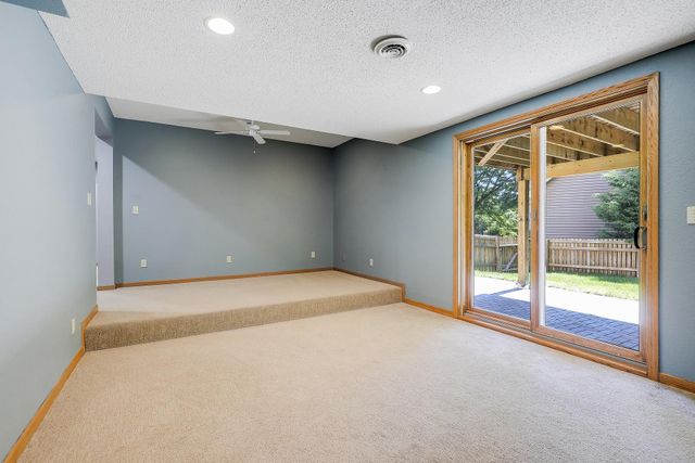 1448 Surrey Alcove, Woodbury, MN 55125