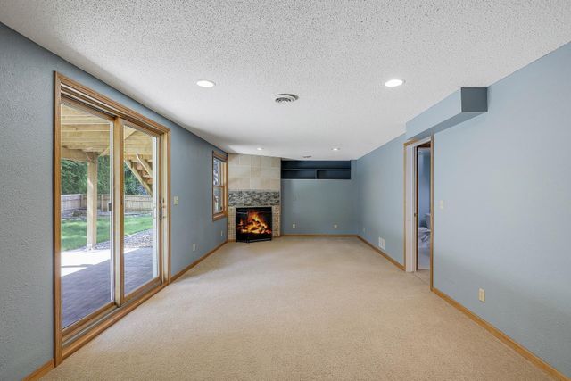1448 Surrey Alcove, Woodbury, MN 55125