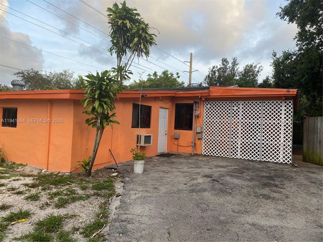 3300 SW 40th Ave, West Park, FL 33023