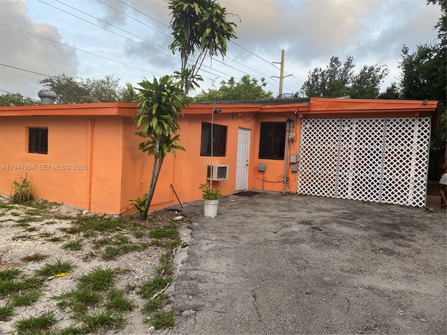 3300 SW 40th Ave, West Park, FL 33023