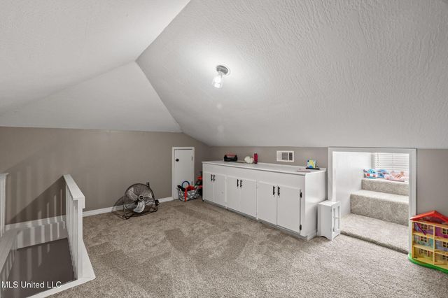 725 Hillcrest Loop, Petal, MS 39465