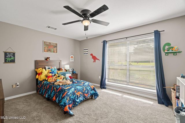 725 Hillcrest Loop, Petal, MS 39465