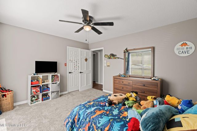 725 Hillcrest Loop, Petal, MS 39465