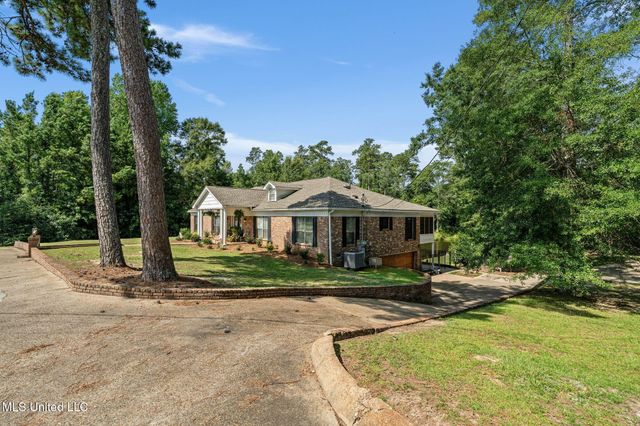 725 Hillcrest Loop, Petal, MS 39465