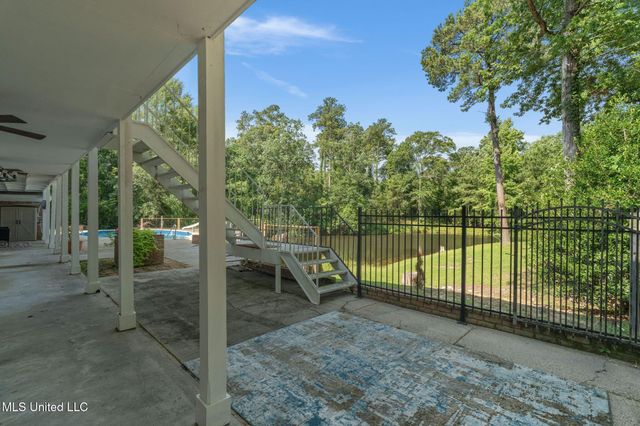 725 Hillcrest Loop, Petal, MS 39465