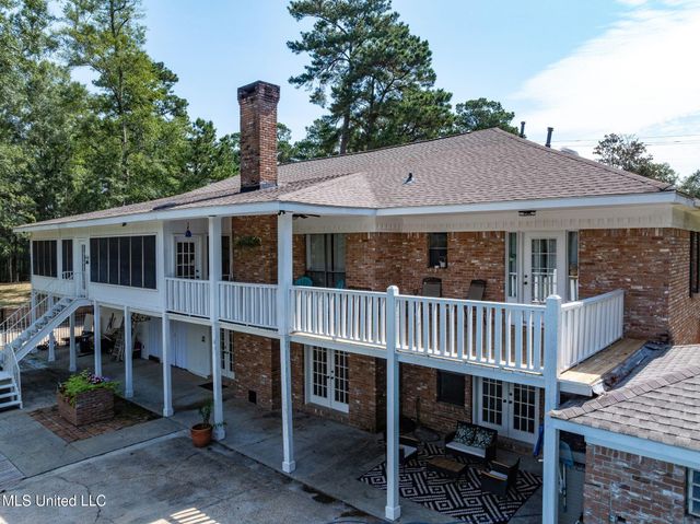725 Hillcrest Loop, Petal, MS 39465