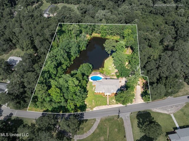 725 Hillcrest Loop, Petal, MS 39465