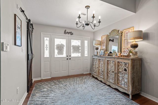 725 Hillcrest Loop, Petal, MS 39465