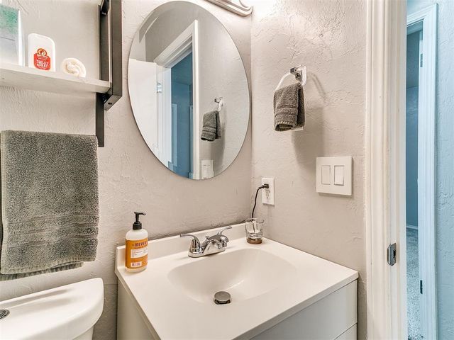 2908 N Peniel Avenue, Oklahoma City, OK 73127