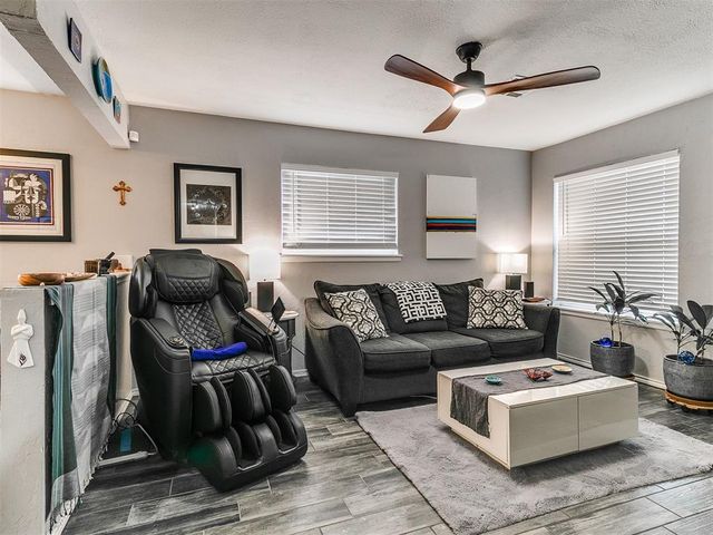 2908 N Peniel Avenue, Oklahoma City, OK 73127