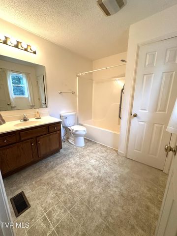 370 Jennings Lane, Greeneville, TN 37743