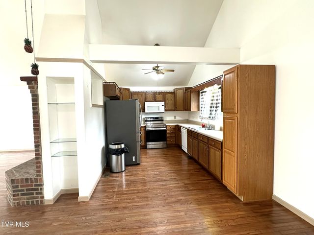 370 Jennings Lane, Greeneville, TN 37743