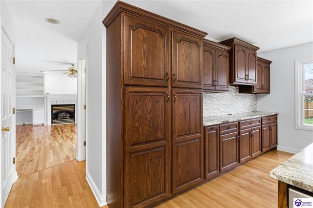 1516 Yorkshire Drive, Elizabethtown, KY 42701