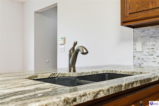 1516 Yorkshire Drive, Elizabethtown, KY 42701