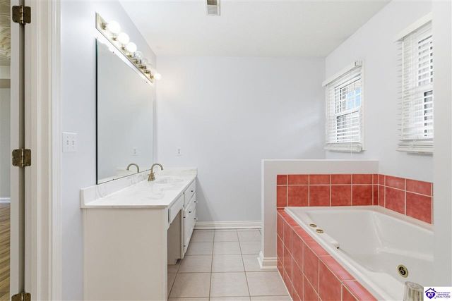 1516 Yorkshire Drive, Elizabethtown, KY 42701