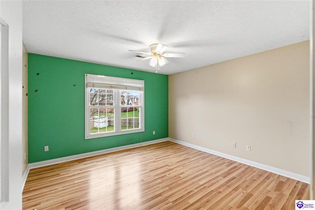 1516 Yorkshire Drive, Elizabethtown, KY 42701