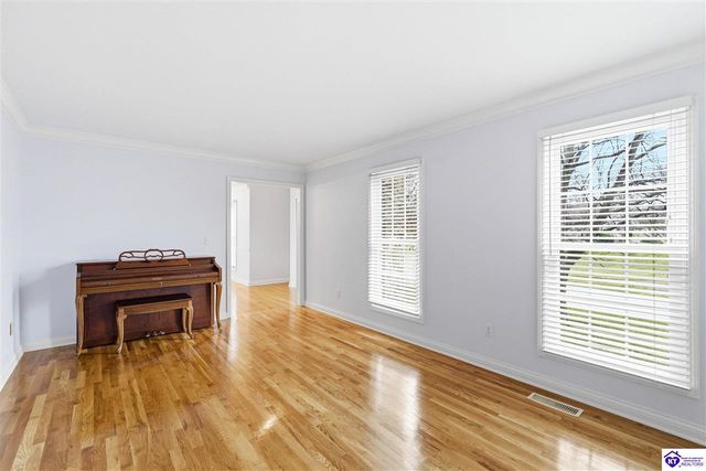 1516 Yorkshire Drive, Elizabethtown, KY 42701