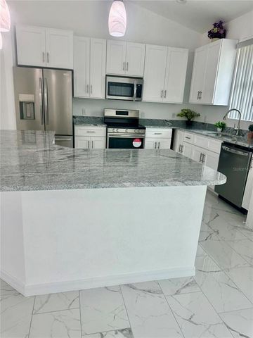 17271 E PEGGY AVE. AVENUE, Mount Dora, FL 32757
