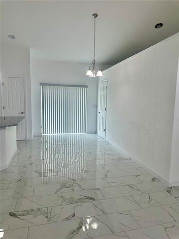 17271 E PEGGY AVE. AVENUE, Mount Dora, FL 32757
