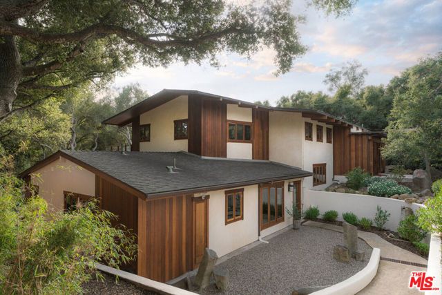 2815 E Valley Road, Montecito, CA 93108