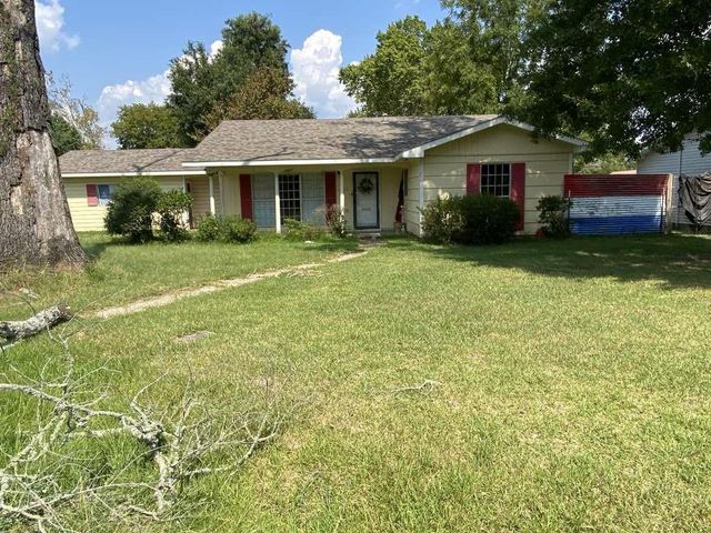 4220 Redwood Drive, Beaumont, TX 77703