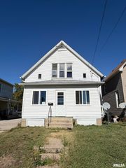 453 E LOCUST Street, Canton, IL 61520