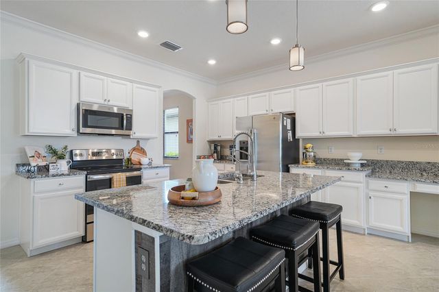 517 MIMOSA COURT, Bradenton, FL 34212